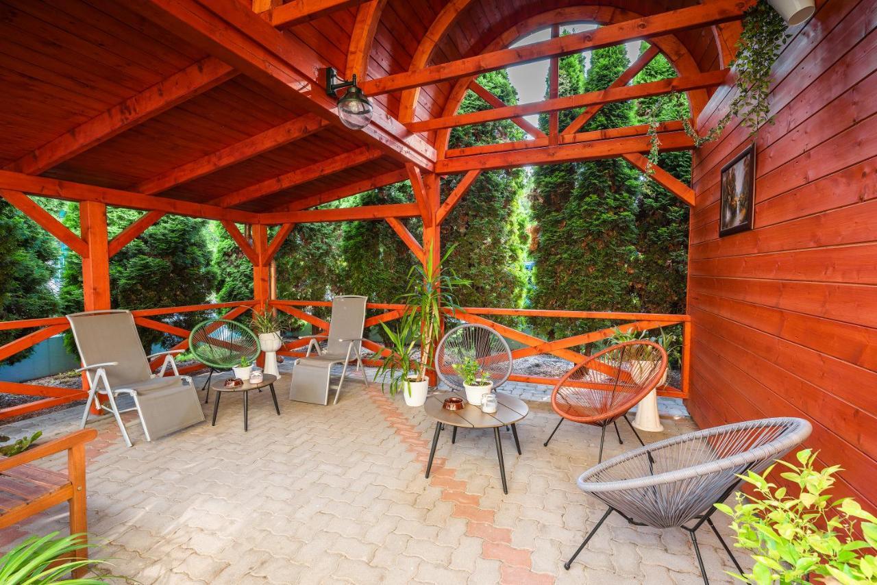 Boglarka Panzio - Etterem Hotel Mezokovesd Exterior photo